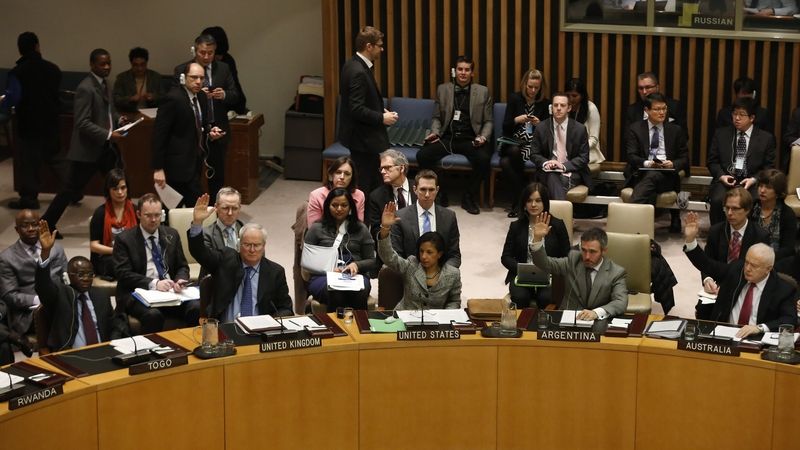 Rada bezpečnosti OSN vyzvala k propuštění rukojmích a humanitárním pauzám v Gaze